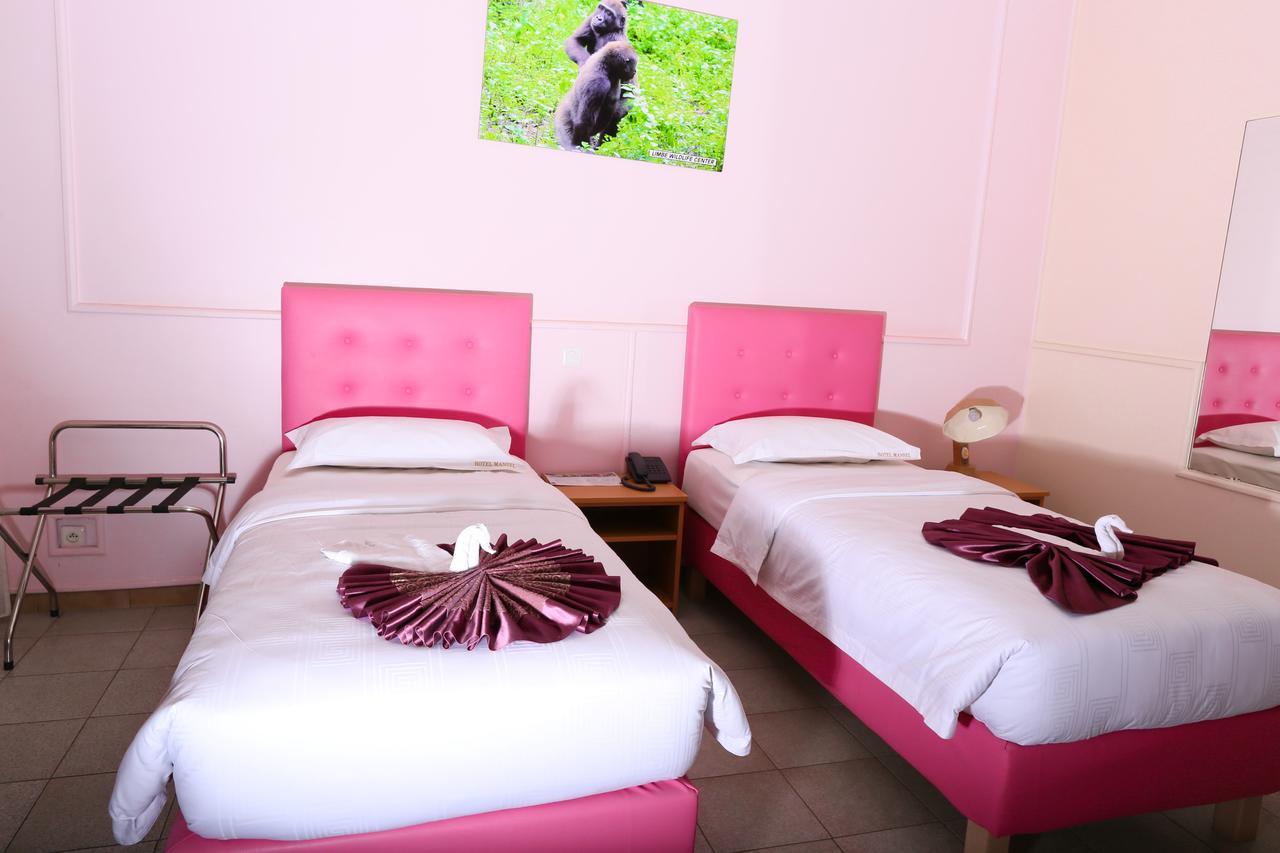 Hotel Mansel Яунде Екстер'єр фото