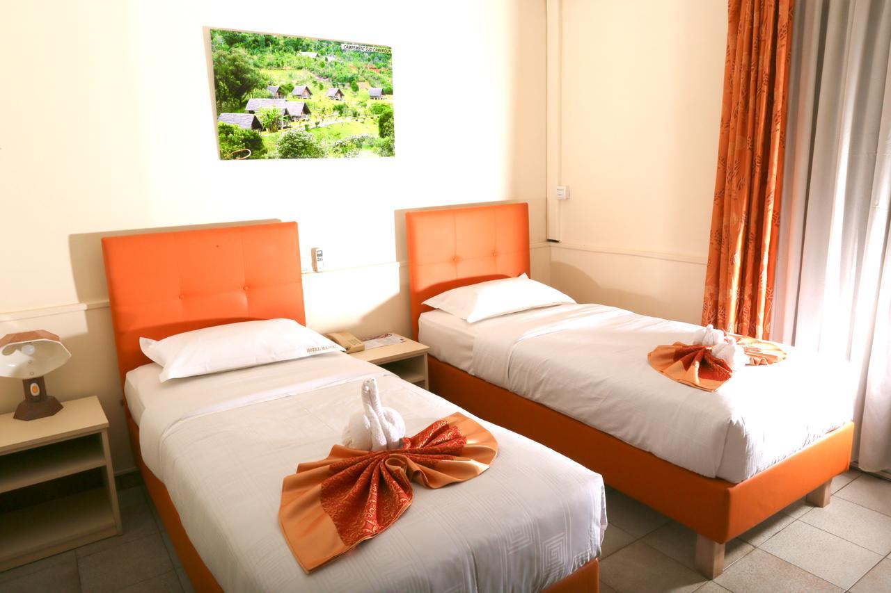 Hotel Mansel Яунде Екстер'єр фото